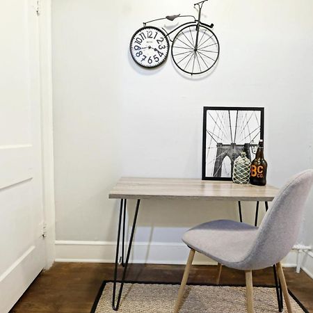 Urban Convenience Studio Flat Dallas Exterior photo