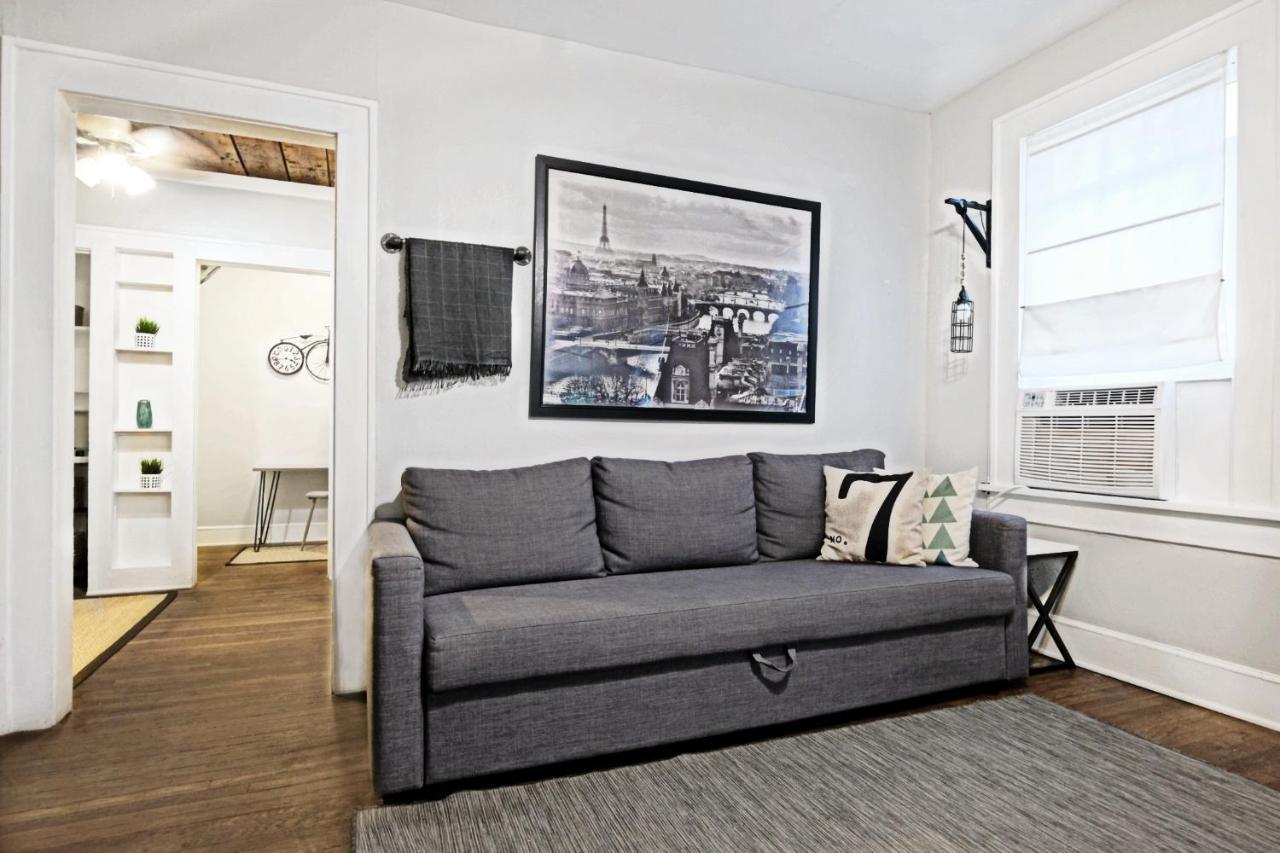 Urban Convenience Studio Flat Dallas Exterior photo